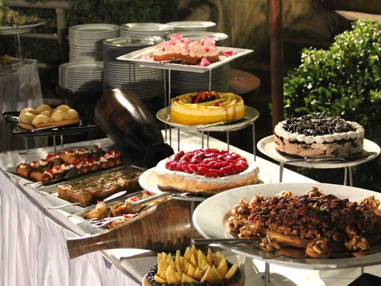 Royal BBQ By the Pool